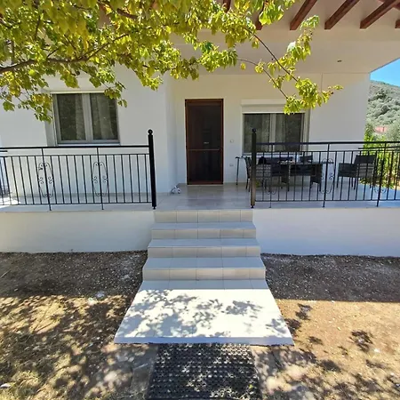 Vorgiashouse Nyaraló *
